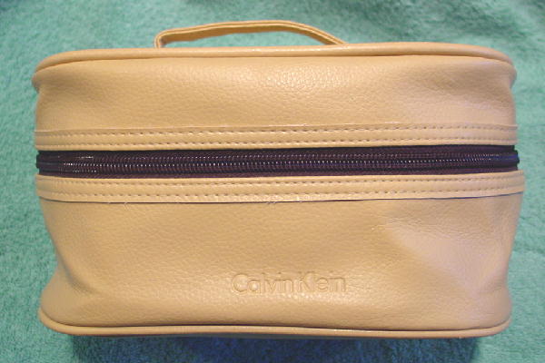 toiletry bag calvin klein